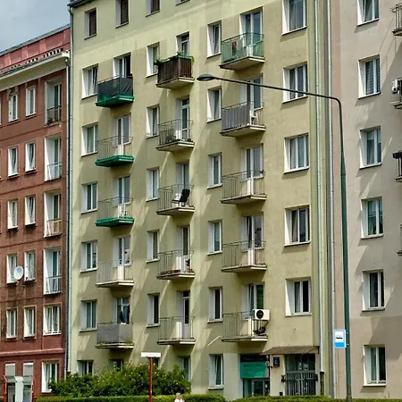 Apartman Designer' S By Center, Air Condition