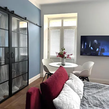 Designer' S By Center, Air Condition Apartment *